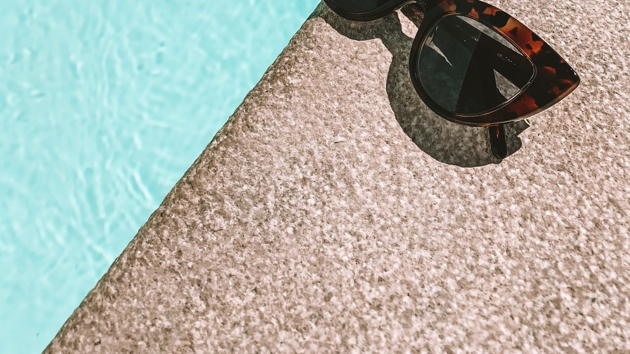 Browline Glasses and Their Ideal Face Shapes